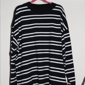 UO Carnaby Striped Crew-Neck Long Sleeve Top